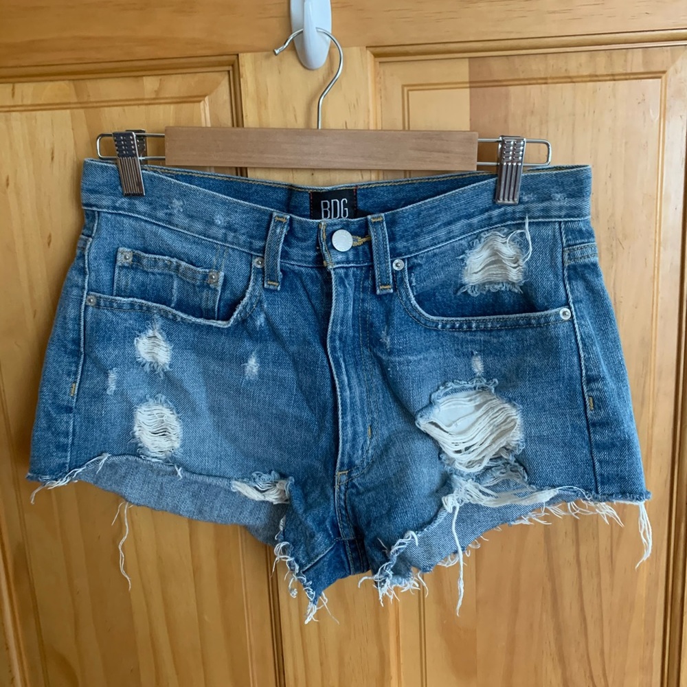 BDG Essential Mid-rise cutoffs